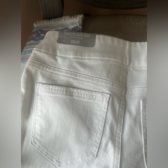 New Chico’s white pull on ankle jegging legging,  US size 2 R , Chico’s size 00R - Picture 6 of 10